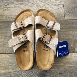 NWT Birkenstock Arizona suede soft footbed sandals